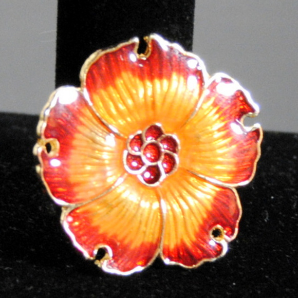 Brooch Pin Vibrant Flower Jewelry - Picture 1 of 3